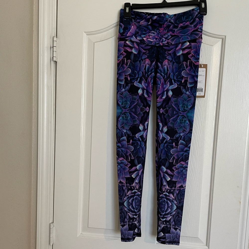 Rare! NWT Niyama Sol Midnight Bloom - Sz M - Barefoot Length Succulent Pattern